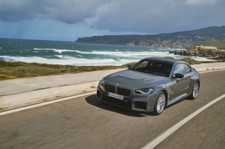 BMW M2 LCI – Viac výkonu, manuál zostáva v ponuke